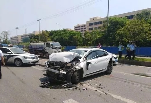 多车相撞事件频发，时代警钟长鸣的警示信号